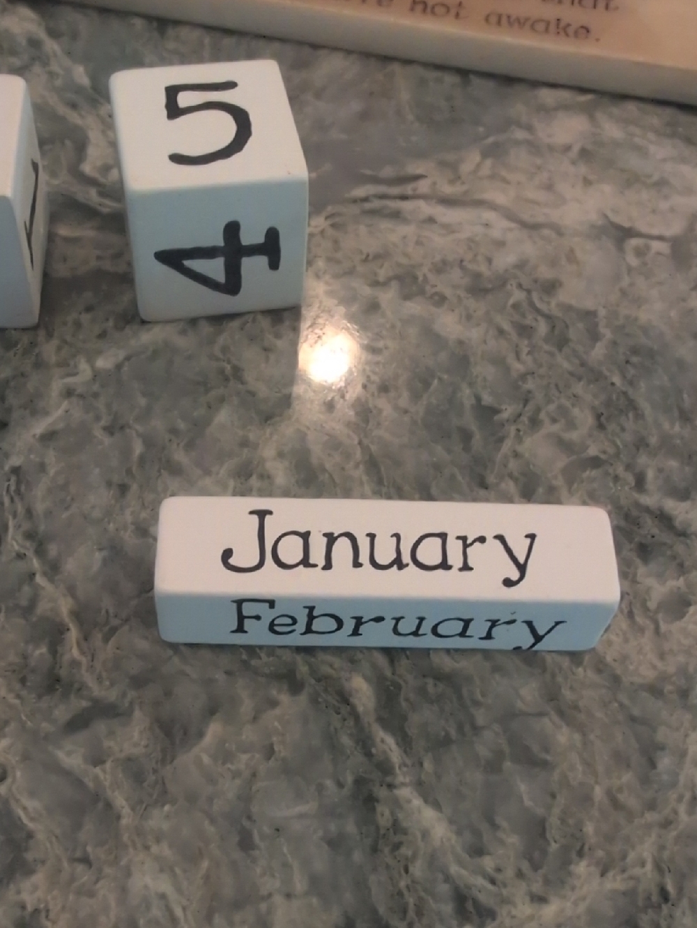 Peanuts Snoopy & Charlie Brown Perpetual Desk Calendar, Collectible - Picture 4 of 15